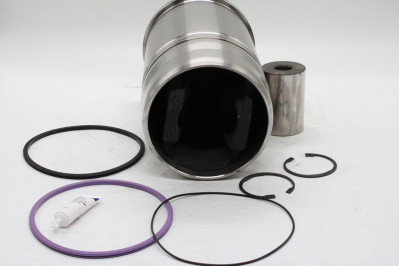 VO 21254035 Комплект гильзы цилиндра
