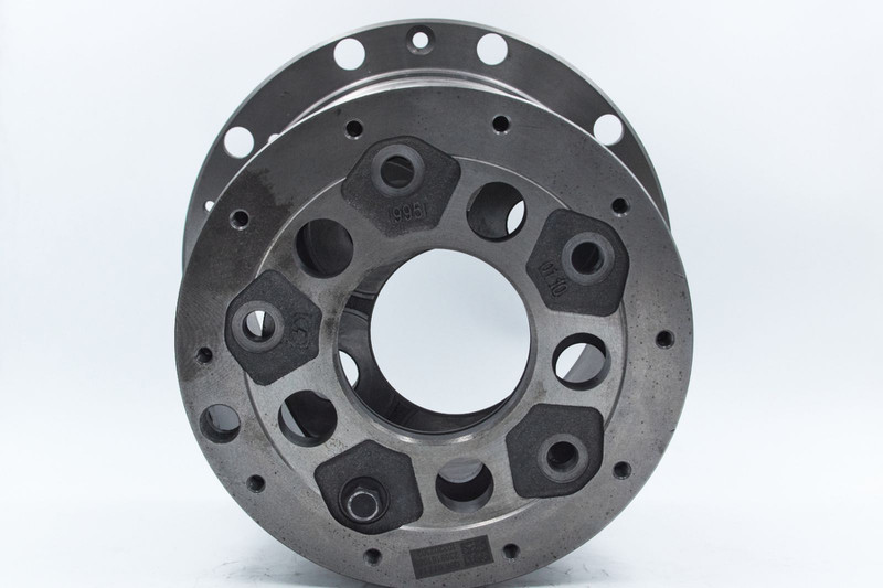 81.35114.6113 Корпус бортового реудктора заднего Ip=3.947 — 2