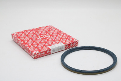 104470 Сальник ступицы 160*180*10