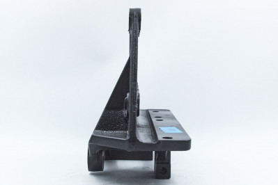 DZ95259690104 Кронштейн передней рессоры задний правый