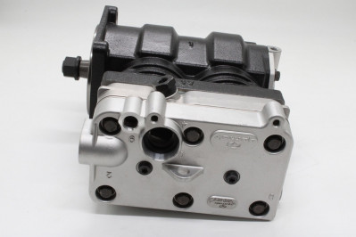 0106004 Компрессор 2-х цилиндровый