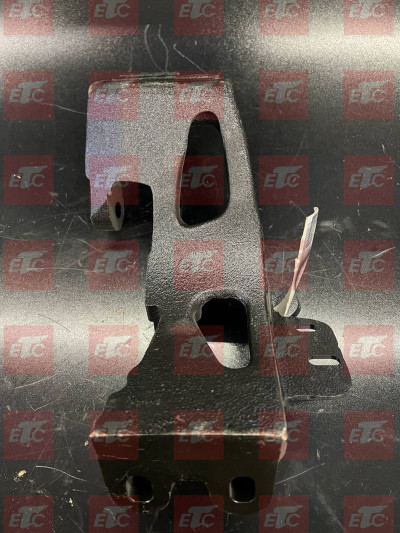 A9303172301 Кронштейн подвески кабины задний правый