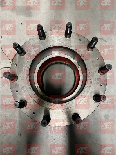 2074011794 Ступица переднего колеса