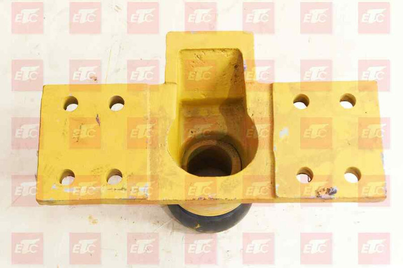 16Y-80-10000 Цапфа левая — 3