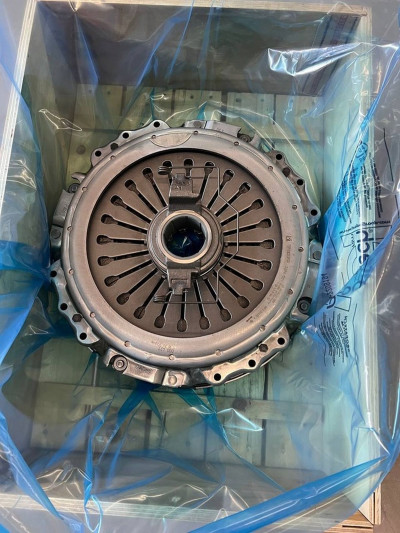 VO 22941321 Комплект сцепления без диска сцепления