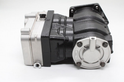 0106004 Компрессор 2-х цилиндровый