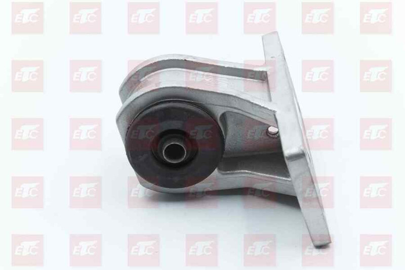 YG9625530102 Правый кронштейн радиатора — 3