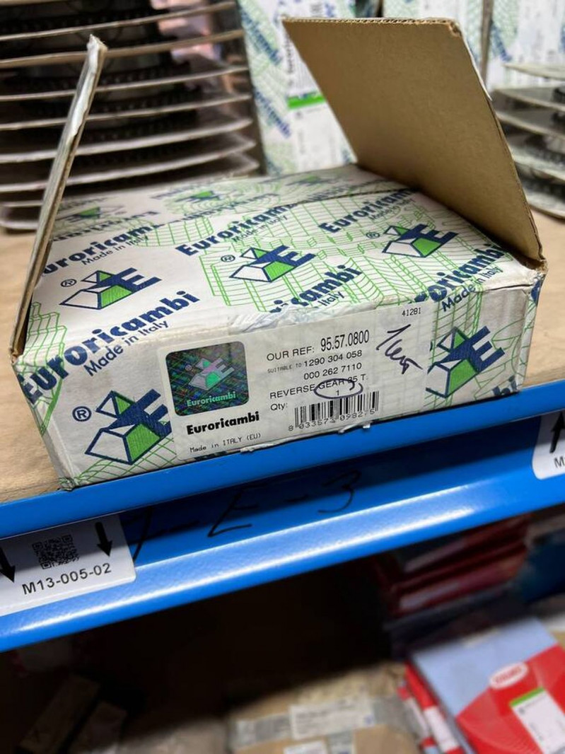 ER 95570800 Шестерня заднего хода Z=35 — 4