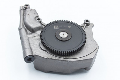 Насос масляный 612630010256