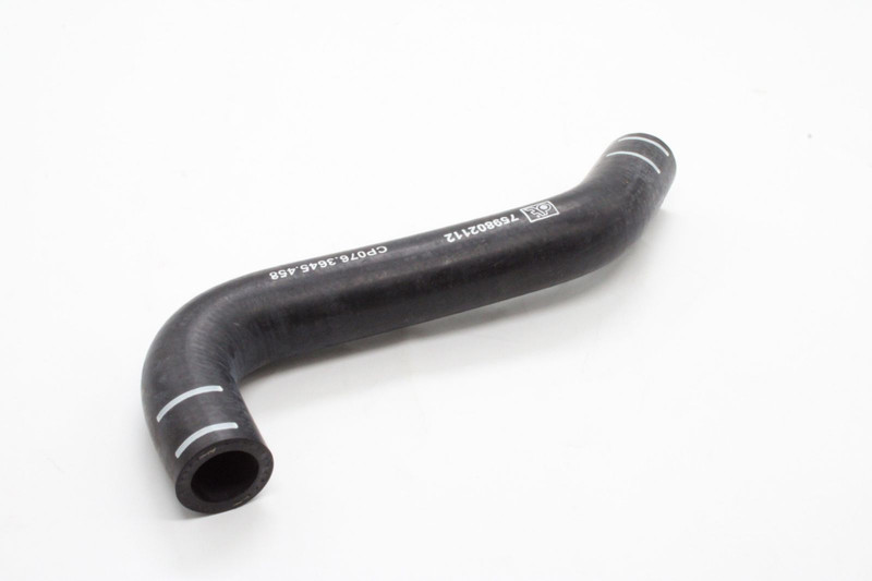 DT 480458 Патрубок радиатора 21*30*200 — 2