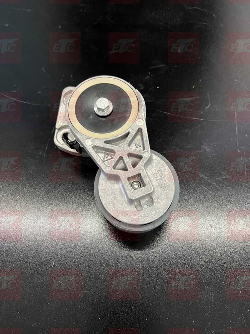 VO 23669027 Натяжитель ремня — 2