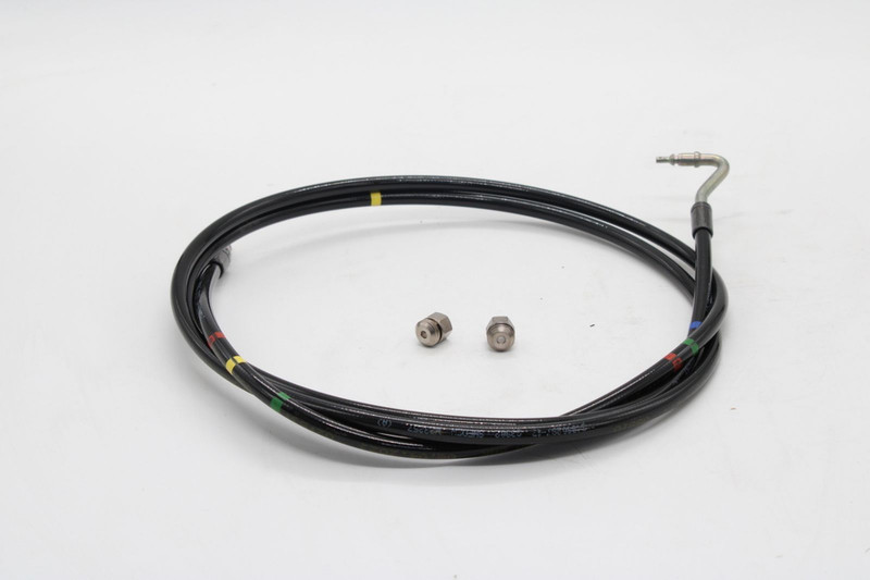 VO 22094914 Шланг подъема кабины — 1