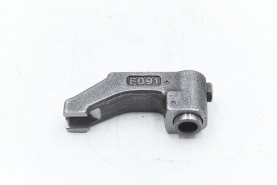 200V04120-6008 Рокер клапана впускного