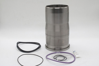 037AY00106090 Поршневая в сборе D=131, D13C