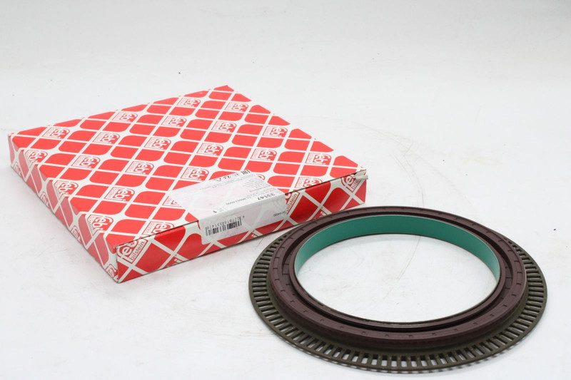 FEBI 33147 Сальник задней ступицы с ротором ABS. 139*175*16,3мм z=100 — 2