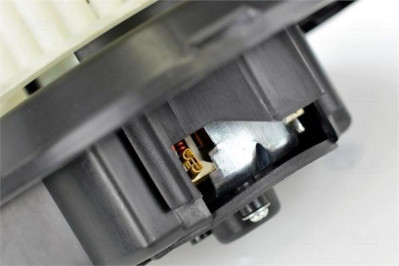 87145 Электродвигатель отопителя MB Atego