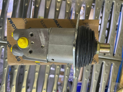 702-16-03470 Управляющий клапан