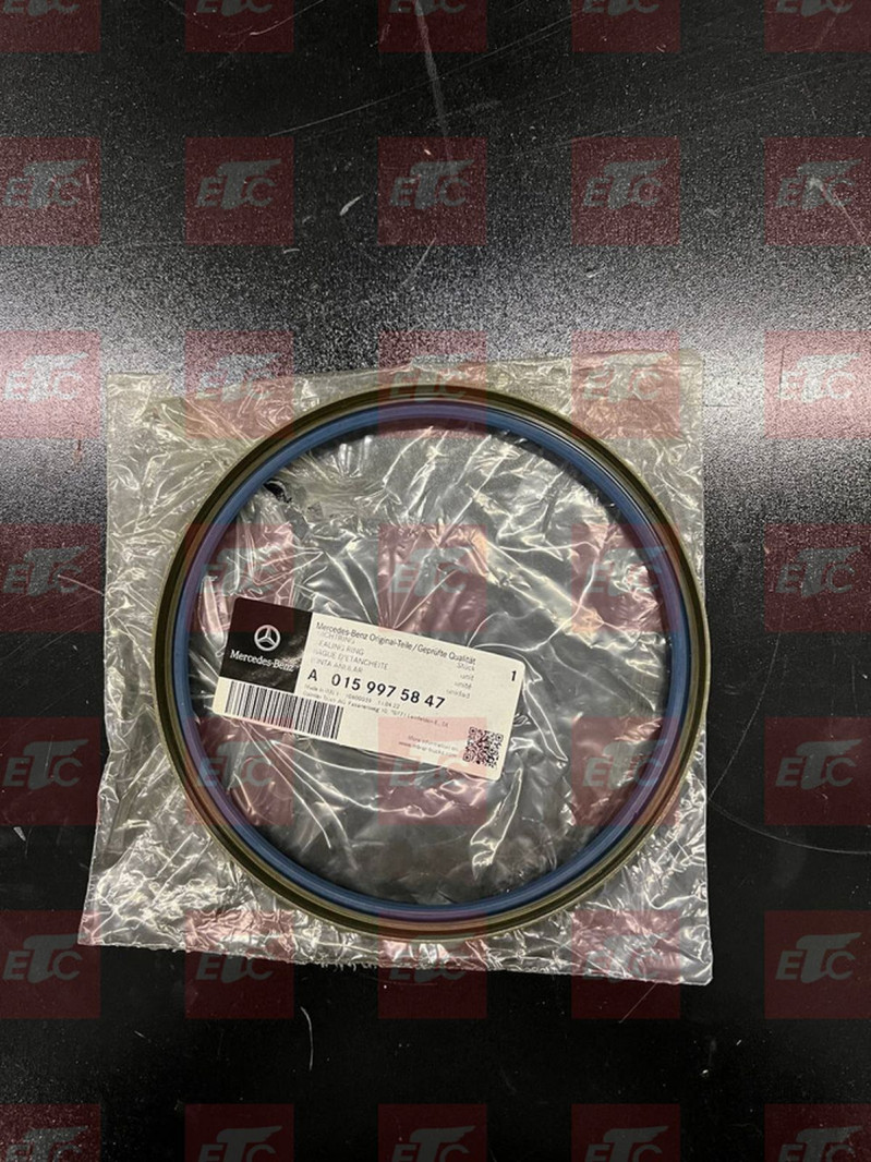 A0159975847 Сальник ступицы 160*180*10 — 1