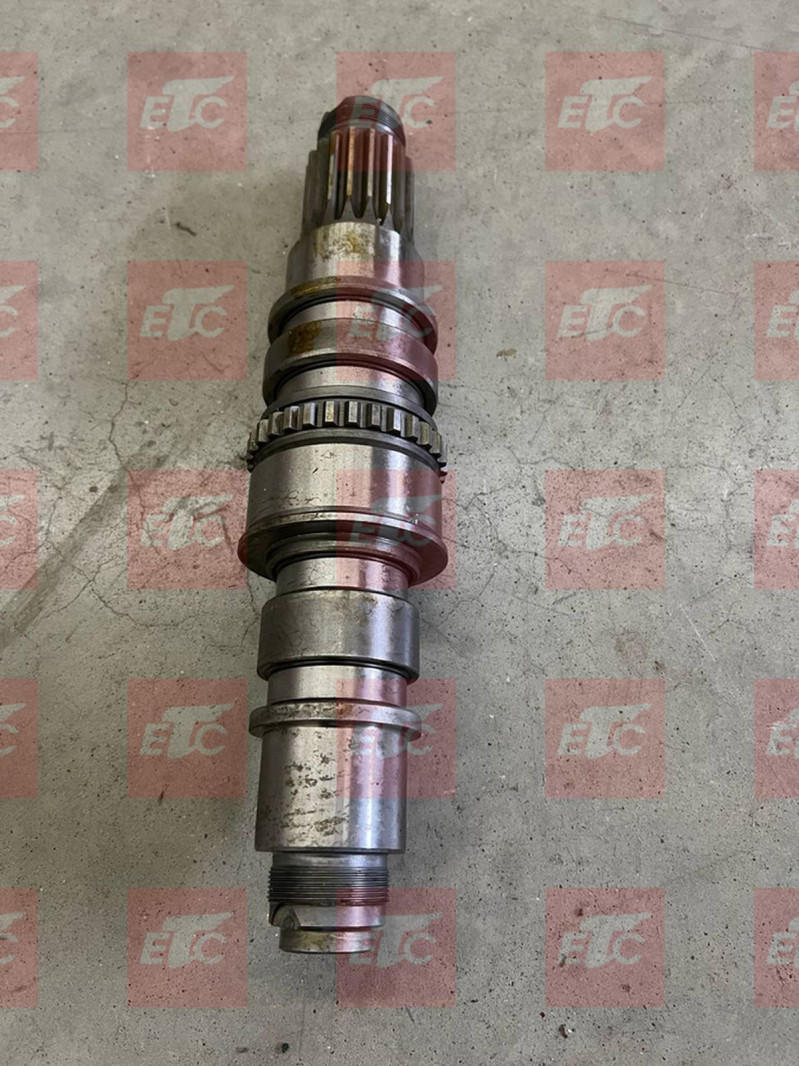 2071030364 Вал ведущий КПП — 2