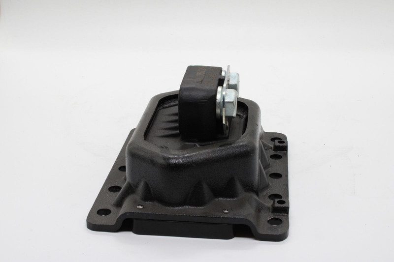 LF 3672901 Подушка двигателя задняя — 1