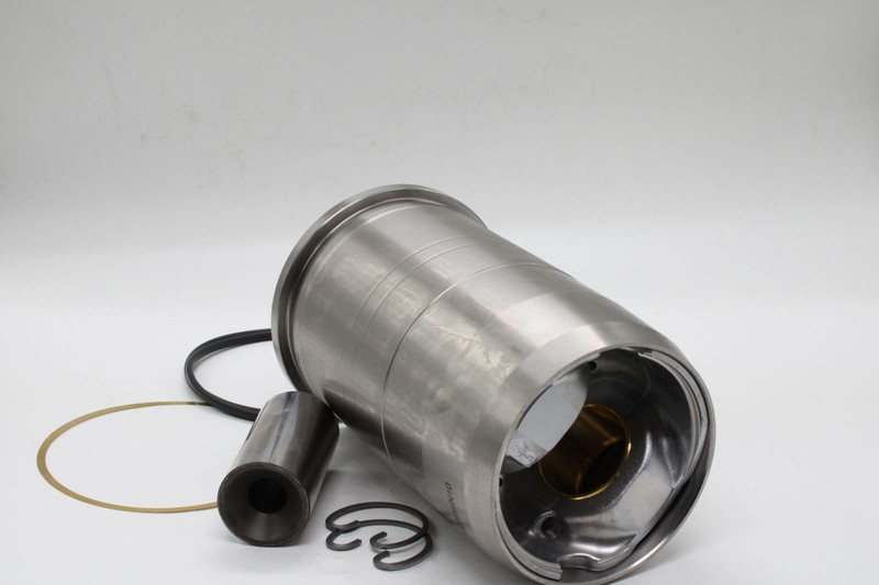 001AY00170090 Поршнекомплект — 2