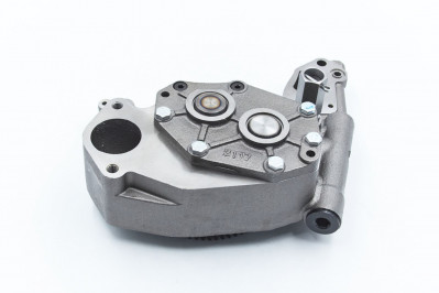 Насос масляный 612630010256