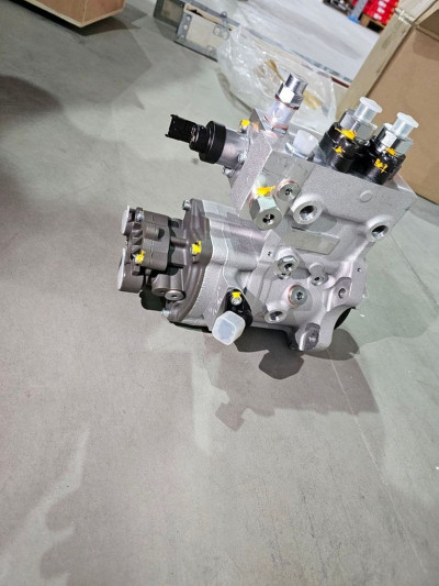 612600080674 Топливный насос высокого давления Е3/4