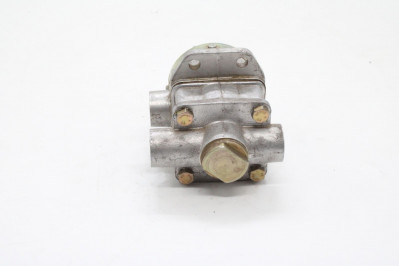 4436121680 Кран тормозной прицепа