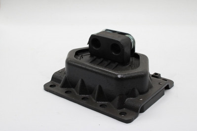 LF 3672901 Подушка двигателя задняя