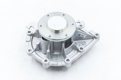 200V065006694 Насос системы охлаждения