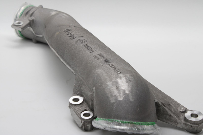 VO 23347547 Патрубок интеркулера — 1