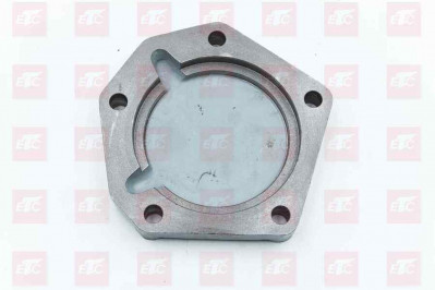 L903011100 Передняя крышка промежуточного вала