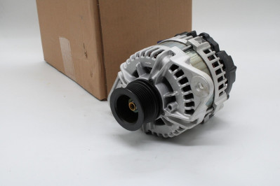 VO 22591478 Генератор 24V 150A