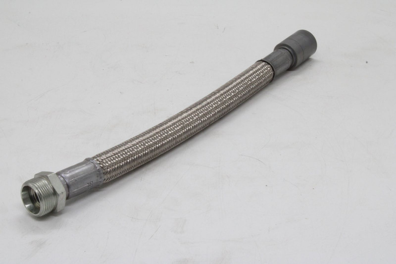 VO 23960136 Шланг — 2