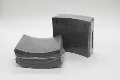 SEM 15351+1 К-т накладок тормозных на мост 410*163, 1-й рем