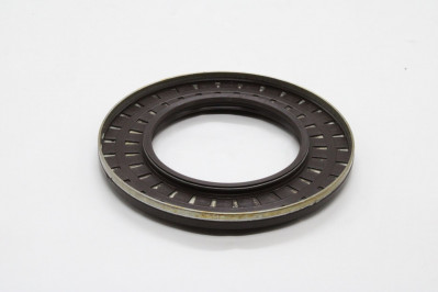 8101143SX Сальник хвостовика редуктора 90*151*10/15