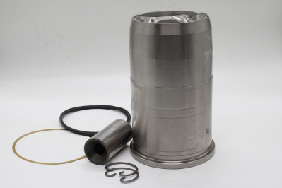 001AY00170090 Поршнекомплект