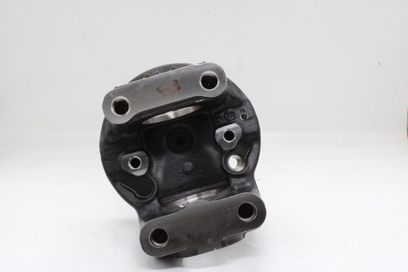 VO 23906231 Кулак поворотный — 1