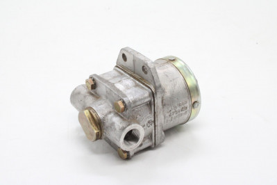 4436121680 Кран тормозной прицепа