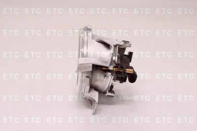 DT 121801 Фара дальнего света правая