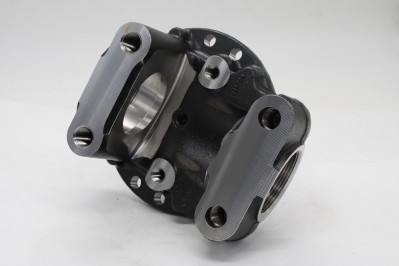 VO 20543315 Поворотный кулак передний