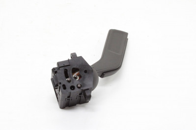 VO 22860391 Выключатель поворота