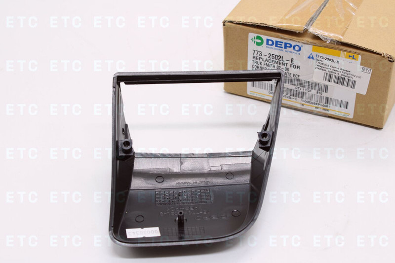 7732502LE Корпус фонаря габаритного левого FM12/FH12 — 2