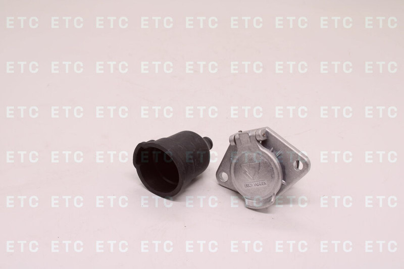 D10873 Розетка 7 полюсов — 1