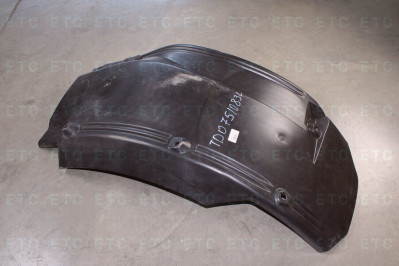 TD0751083L Крыло переднее левое