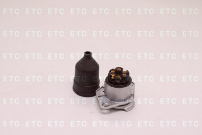 D10873 Розетка 7 полюсов