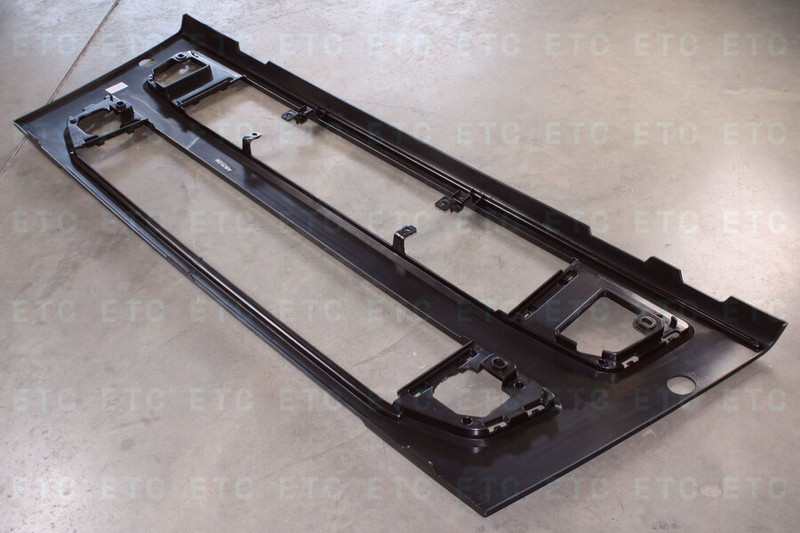 AC21397813 Решетка радиатора — 2