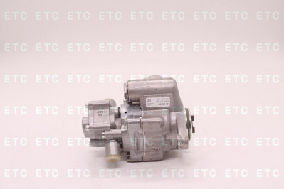 KS00001388 Насос сдвоенный ГУР правый ход