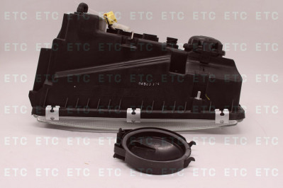 DT 462323 Фара левая