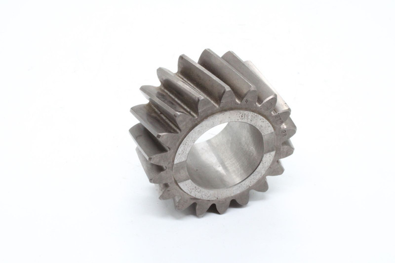 2017270304 Шестерня з. хода z=18 — 2